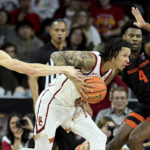 Johnson punctuates USC comeback as Trojans down Oregon State