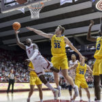 Clowney, No. 11 Alabama recover to beat South Dakota St