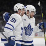 Nylander's OT goal gives Maple Leafs 5-4 win over Blues