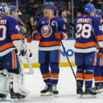 Varlamov makes 21 saves as Islanders blank Blackhawks 3-0