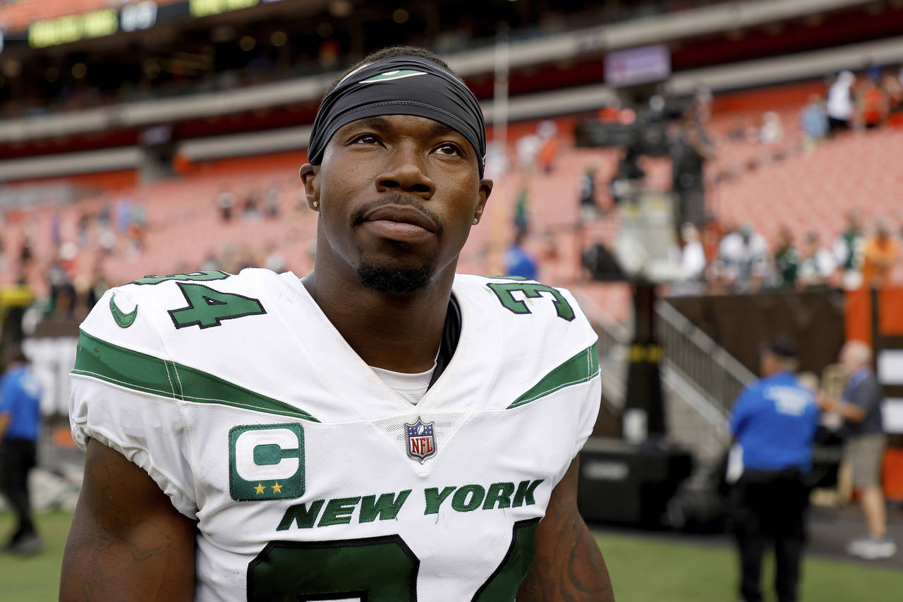 FILE - New York Jets cornerback Justin Hardee (34) walks off of the field after defeating the Cleve...