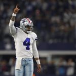 Cowboys score 33 in 4th quarter, rout Colts 54-19