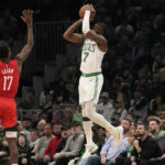 Brown (39 pts), Tatum (38) lead Celtics past Rockets 126-102
