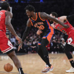 DeRozan's jumper gives Bulls 118-117 victory over Knicks