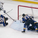 Nylander's OT goal gives Maple Leafs 5-4 win over Blues