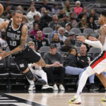 Lillard leads Blazers past Spurs 128-112 for 3rd straight