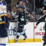 Donato scores in fourth straight, Kraken topple Blues 5-2