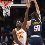 Murray scores 34 points, short-handed Hawks beat Nuggets