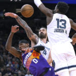 Bane returns, Grizzlies rout Booker-less Suns 125-100