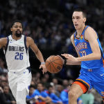 Doncic scores 38, Dinwiddie 20 as Mavs beat Thunder 121-114