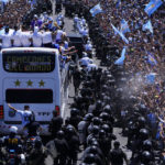 Argentina soccer team abandons parade amid swarms of people