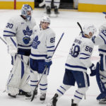 Murray 44 saves, Marner extends streak, Leafs top Stars 4-0