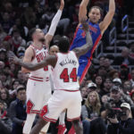 LaVine scores season-high 43 as Bulls beat Pistons 132-118