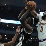 Davis scores 44, LeBron passes Magic as Lakers beat Bucks