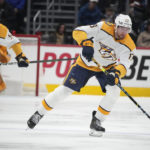 Rantanen, Newhook goals lift Avs over Predators, 3-1
