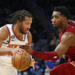 Knicks snap 5-game home losing streak in win over Cavaliers