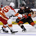 Andersson's OT goal gives Flames 3-2 win over Ducks