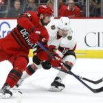 Red Wings score 3 goals early in 3rd to beat Senators 4-2