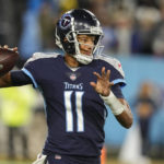 Prescott has 2 TD passes, Cowboys top banged-up Titans 27-13