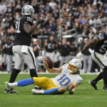 Carr-Adams connection rallies Raiders past Chargers 27-20
