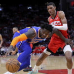 Randle's 35 leads Knicks over Rockets 108-88 to snap skid