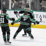 Johnston's late goal pushes Stars to 4-2 win over Canadiens