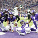 Vikings hang on, again, for 27-22 victory over White, Jets