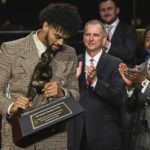 USC's Williams wins Heisman after leading Trojan turnaround