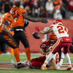 Burrow tops Mahomes again, rallies Bengals past Chiefs 27-24