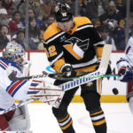 Power-play goals by Malkin, Rust help Pens stop Rangers, 3-2
