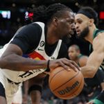 Brown's 4th quarter carries Celtics past T-Wolves, 121-109