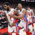 Irving hits game-winning 3 at buzzer, Nets win 5th straight