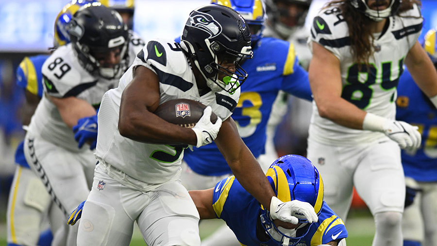 Seahawks Kenneth Walker III...