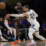 Lakers rally to snap Grizzlies' winning streak at 11 games
