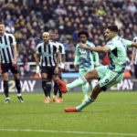 Arsenal 8 points clear, commanding Premier League title race