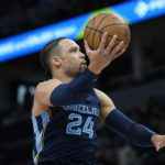Timberwolves top Memphis after moment of silence for Nichols
