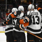 Flyers spoil Ovechkin's 30th goal milestone, beat Caps 3-1
