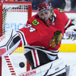 Toews, Blackhawks end long losing drought in Philadelphia