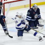 Connor's record 41st winner leads Jets past Lightning 4-2