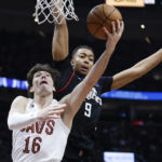 Osman ties career high with 29 points, Cavs rout Clippers