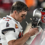 Prescott outshines Brady, Cowboys dominate Buccaneers 31-14