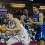 Estrada, Hofstra end No. 18 Charleston's 20-game win streak
