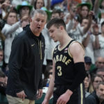 Zach Edey scores 32, No. 3 Purdue beats Michigan State 64-63