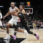Leonard scores 32, Clippers beat Hawks for 5th straight win