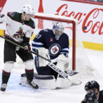 Wheeler, Jets send Coyotes to ninth straight loss 2-1