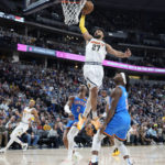 Gilgeous-Alexander hits winner, lifts Thunder past Nuggets