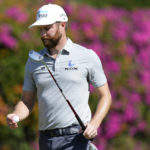 Kirk leads Sony as Spieth goes from leading to a missed cut