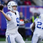 Colts' Foles carted off vs. Giants after Thibodeaux sack