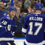 Stamkos, Perry lead Lightning to 4-2 win over Wild