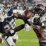 Prescott outshines Brady, Cowboys dominate Buccaneers 31-14